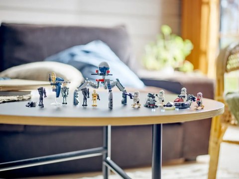 75372 - LEGO Star Wars - Zestaw bitewny z żołnierzem armii klonów™ i droidem bojowym™ 75372 - LEGO Star Wars - Zestaw bitewny z żołnierzem armii klonów™ i droidem bojowym™