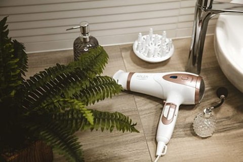 Suszarka Do Włosów Biała 2200W ION + dyfuzor ADLER AD 2248 Suszarka Do Włosów Biała 2200W ION + dyfuzor ADLER AD 2248
