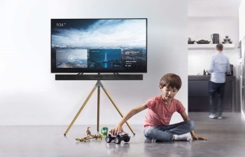 Stojak TRIPOD z drewnianymi nóżkami na TV WM7472 One For All 3265 z uchwytem One For All Stojak TRIPOD z drewnianymi nóżkami na TV WM7472 One For All 3265 z uchwytem One For All