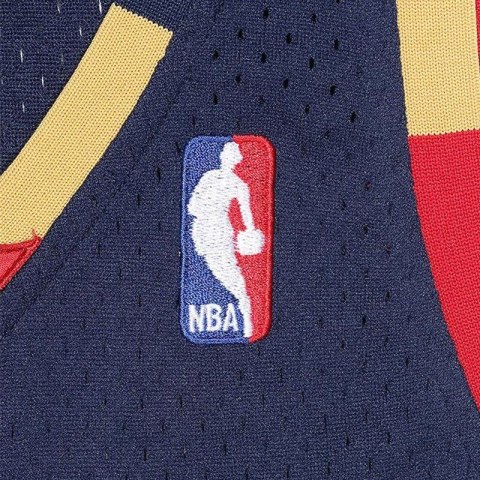 Koszulka Mitchell &Ness Cleveland Cavaliers NBA Swingman Jersey Lebron James M SMJYGS18156-CCANAVY08LJA Koszulka Mitchell &Ness Cleveland Cavaliers NBA Swingman Jersey Lebron James M SMJYGS18156-CCANAVY08LJA
