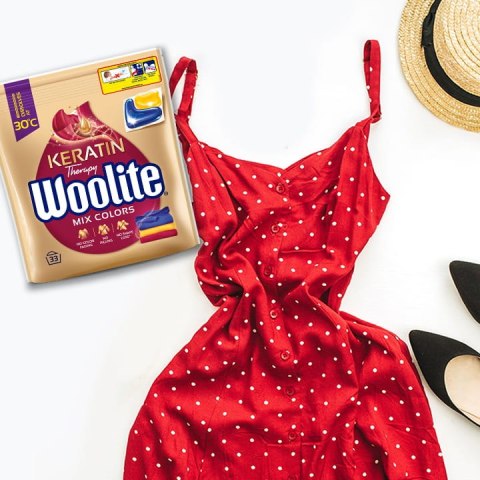 Woolite Żelowe kapsułki do prania z keratyną do kolorów 33 szt Woolite Żelowe kapsułki do prania z keratyną do kolorów 33 szt