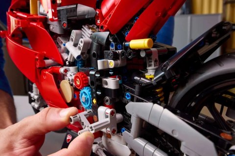 42202 - LEGO Technic - Motocykl Ducati Panigale V4 S 42202 - LEGO Technic - Motocykl Ducati Panigale V4 S