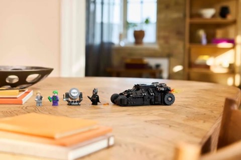 76303 - LEGO Super Heroes - Tumbler Batmana™ kontra Dwie Twarze i Joker™ 76303 - LEGO Super Heroes - Tumbler Batmana™ kontra Dwie Twarze i Joker™