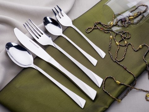 KINGHOFF SZTUĆCE 30 ELEM. POŁYSK KH-1513 KINGHOFF SZTUĆCE 30 ELEM. POŁYSK KH-1513