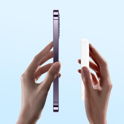 Mini powerbank 10000mAh z ładowaniem indukcyjnym MagSafe PD 20W biały Mini powerbank 10000mAh z ładowaniem indukcyjnym MagSafe PD 20W biały