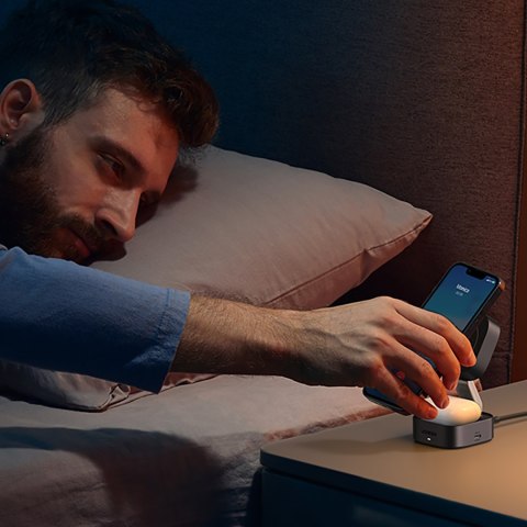 3w1 Ładowarka indukcyjna MagSafe Qi2 USB-C do telefonu słuchawek - czarna 3w1 Ładowarka indukcyjna MagSafe Qi2 USB-C do telefonu słuchawek - czarna
