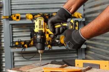 Wiertarko-wkrętarka 18V DCD777D2T DEWALT Wiertarko-wkrętarka 18V DCD777D2T DEWALT