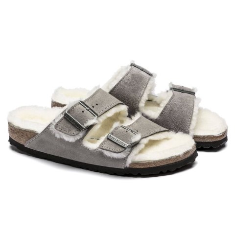 Klapki damskie/męskie ocieplane Birkenstock Arizona Shearling Stone Coin zamsz z wełną owczą regular szerokie (1017402) Klapki damskie/męskie ocieplane Birkenstock Arizona Shearling Stone Coin zamsz z wełną owczą regular szerokie (1017402)