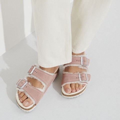Klapki ocieplane Birkenstock Arizona Suede Leather Shearling Pink Clay LAF wąskie narrow (1023258) Klapki ocieplane Birkenstock Arizona Suede Leather Shearling Pink Clay LAF wąskie narrow (1023258)