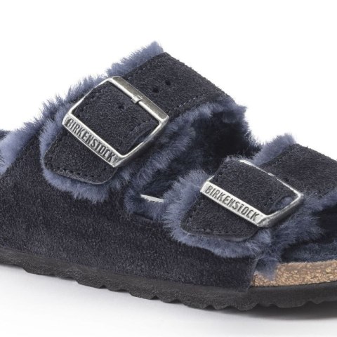 Klapki ocieplane Birkenstock Arizona VL Shearling Midnight skóra zamszowa wąskie narrow (1020583) Klapki ocieplane Birkenstock Arizona VL Shearling Midnight skóra zamszowa wąskie narrow (1020583)