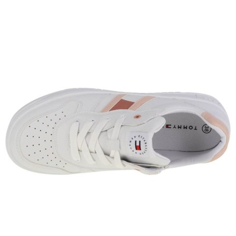 Buty Tommy Hilfiger Low Cut Lace-Up Sneaker W T3A4-32143-1351X134 Buty Tommy Hilfiger Low Cut Lace-Up Sneaker W T3A4-32143-1351X134