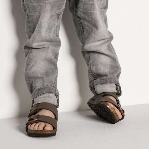 Klapki Birkenstock Arizona Kids Birko-Flor Nubuk Mocha narrow wąskie dziecięce młodzieżowe (0552893) Klapki Birkenstock Arizona Kids Birko-Flor Nubuk Mocha narrow wąskie dziecięce młodzieżowe (0552893)