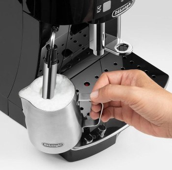 De'Longhi ECAM 21.117.B Magnifica S De'Longhi ECAM 21.117.B Magnifica S