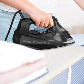 Żelazko parowe Black+Decker BXIR2805E Żelazko parowe Black+Decker BXIR2805E