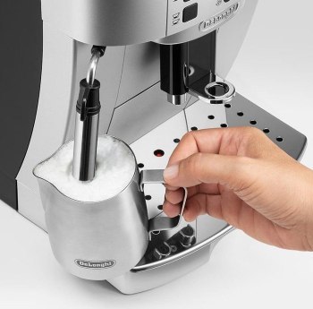 De'Longhi ECAM 22.110.SB Magnifica S De'Longhi ECAM 22.110.SB Magnifica S