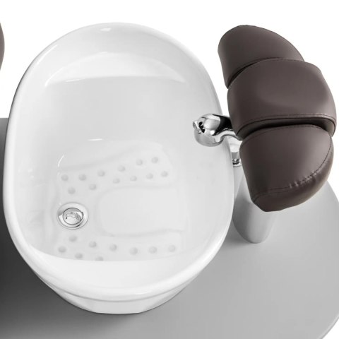 Fotel podologiczny kosmetyczny do pedicure z brodzikiem elektryczny BOGOTA - brązowy Fotel podologiczny kosmetyczny do pedicure z brodzikiem elektryczny BOGOTA - brązowy