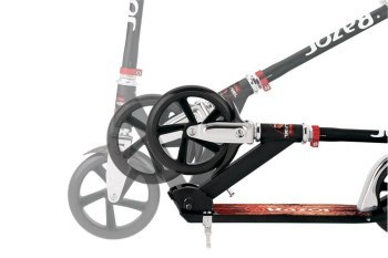 Hulajnoga Razor A5 Lux 13073067 (kolor czarny) Hulajnoga Razor A5 Lux 13073067 (kolor czarny)