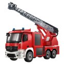 Wóz strażacki zdalnie sterowany RC na pilota 1:20 Double Eagle Mercedes-Benz Arocs E667-003 Double Eagle