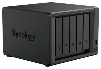 Synology DS1525+ | 5-zat. NAS Ryzen V1500B, 2× 2.5 GbE, M.2 NVMe
